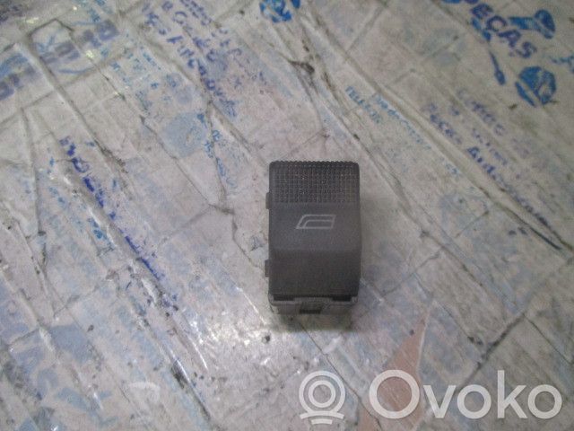 Electric window control switch   4D095985501C,VIDROFRENTEESQ