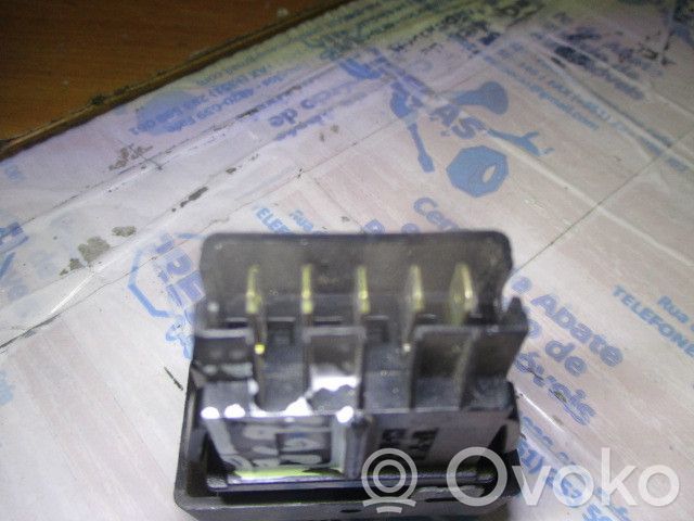 Renault 19 Interrupteur d’éclairage 