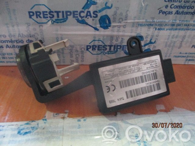 Ignition-blocking relay   P04686363AC
