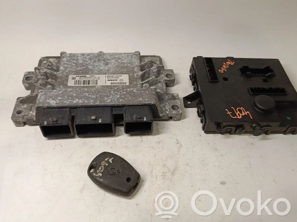 Renault Twingo II Variklio valdymo blokas 