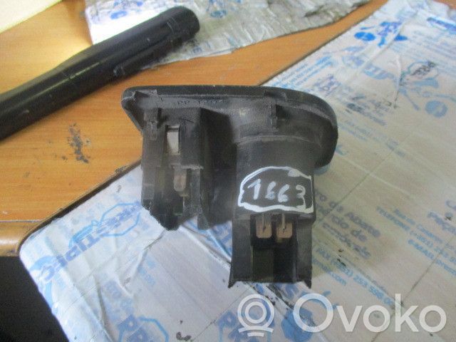Light switch   91151277