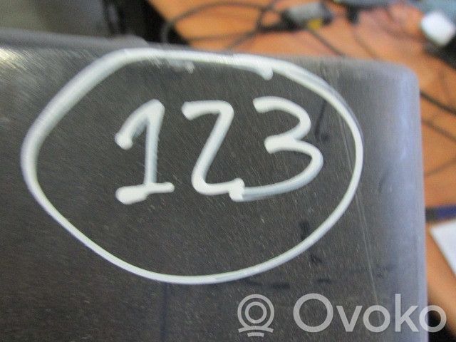 Slenkstis   9151342,DIREITA