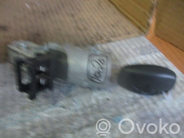 Engine control unit/module   8200565863,8200652287,SIEMENS