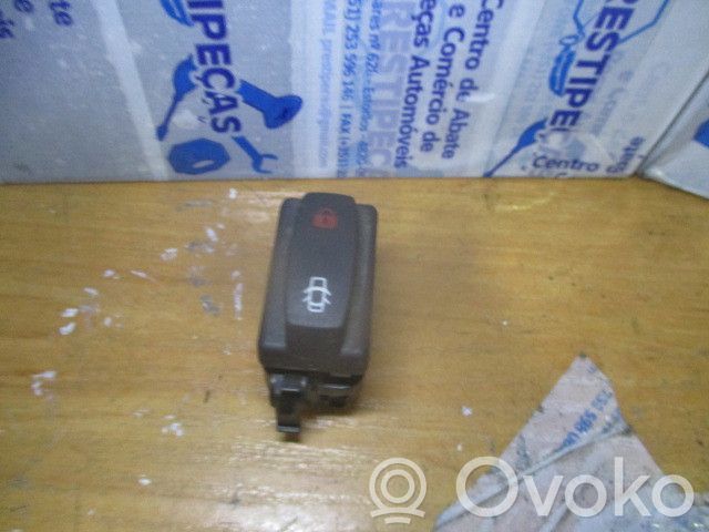 Renault Trafic II (X83) Central locking switch button 