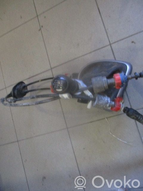 Nissan Qashqai+2 Gear shifter/selector 