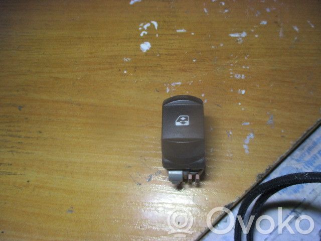 Electric window control switch   108266C
