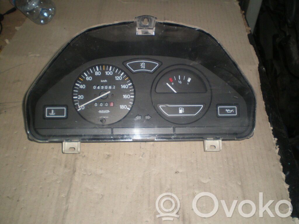 Peugeot 106 Speedometer (instrument cluster) 