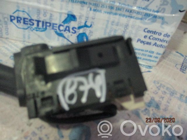 Mitsubishi Pajero Autres commutateurs / boutons / leviers 