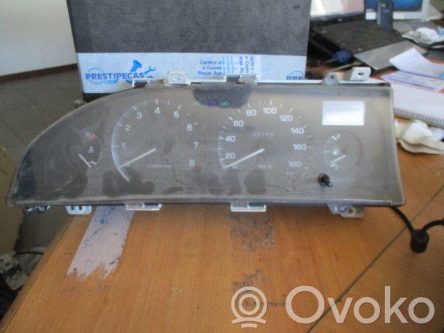 Toyota Corolla E90 Speedometer (instrument cluster) 