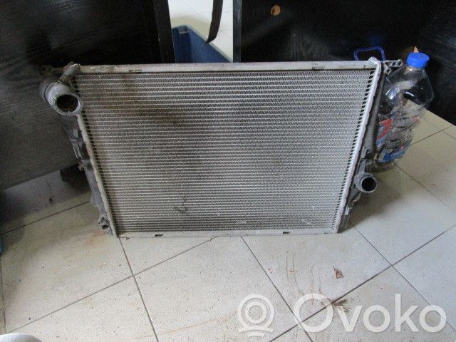 Coolant radiator   752193102