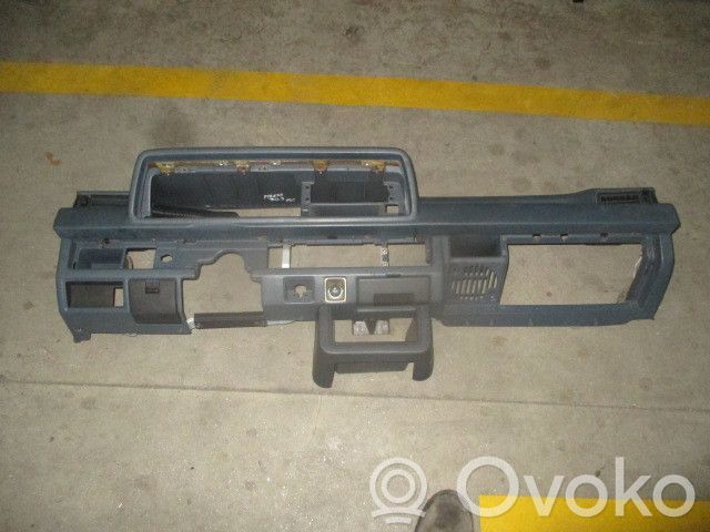 Panelis   TAB157