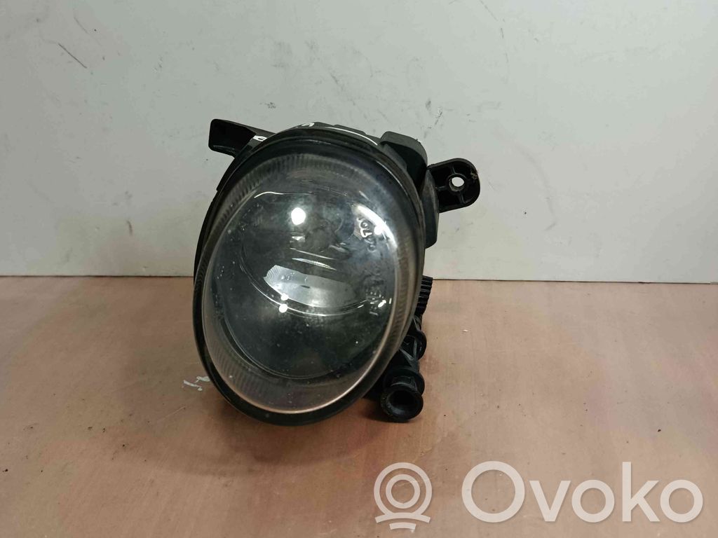 Miglas lukturis priekšā   8T0941699