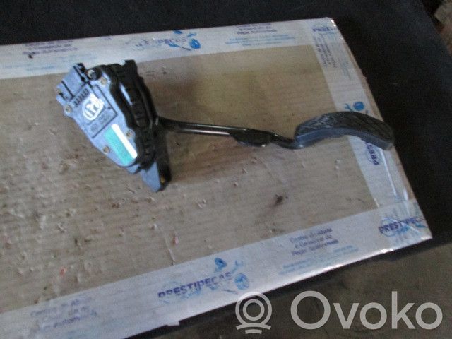 Gaspedal   8D2721523F,6PV008026