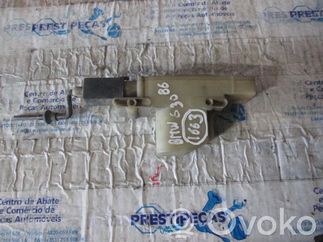 Fuel tank cap lock motor   1372572