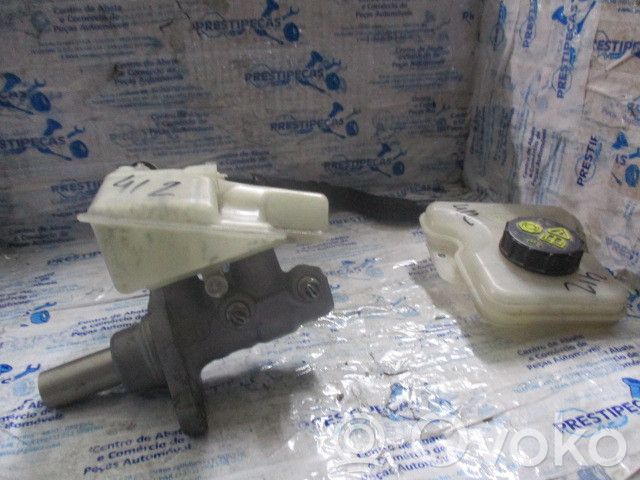 Master brake cylinder   BOMBTR412