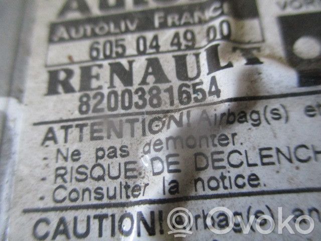 Module de contrôle airbag   8200381654,4P