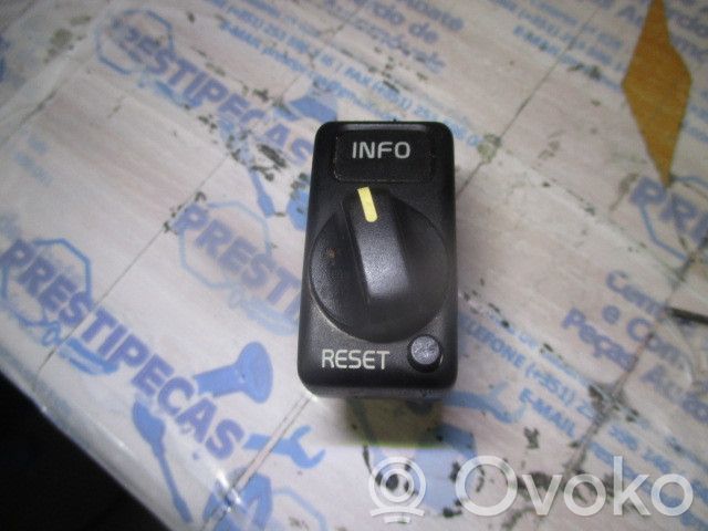 Volvo 850 Comutator/buton multifuncțional 