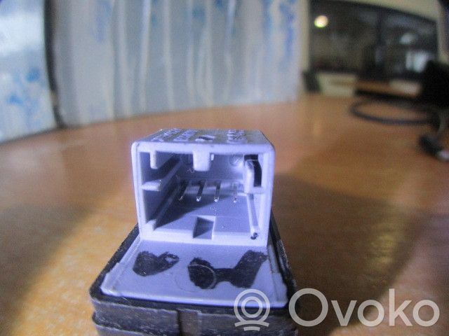 Central locking switch button   6Q1962125,BOLQUEIOCENTRAL