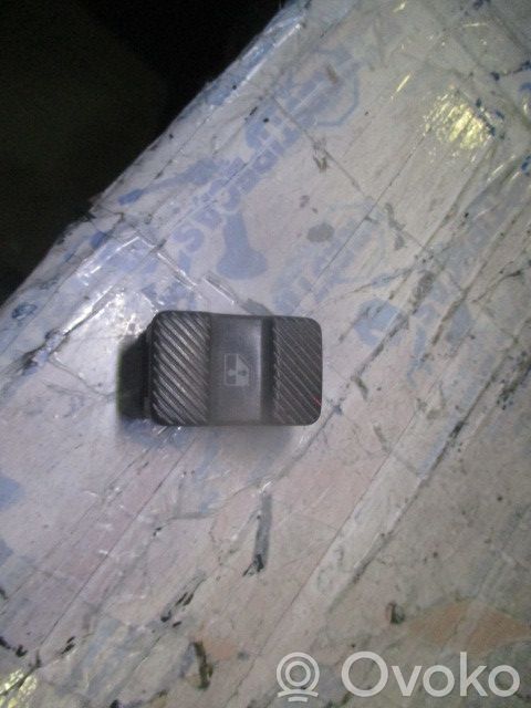 Volkswagen PASSAT B4 Electric window control switch 