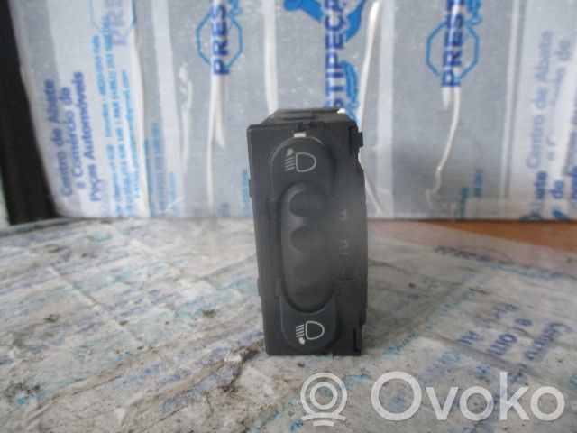 Light switch   7700841235B,REGULADORFAROIS