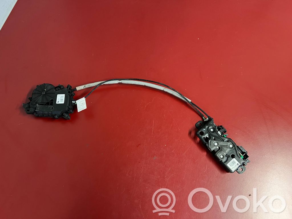 BMW X3 G01 Siłownik elektryczny podnoszenia klapy tylnej / bagażnika 