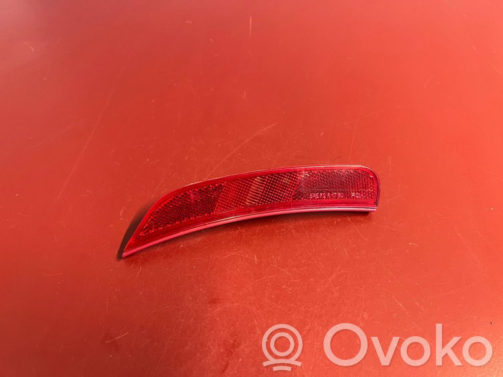 Chrysler Pacifica Reflector de faros/luces traseros 