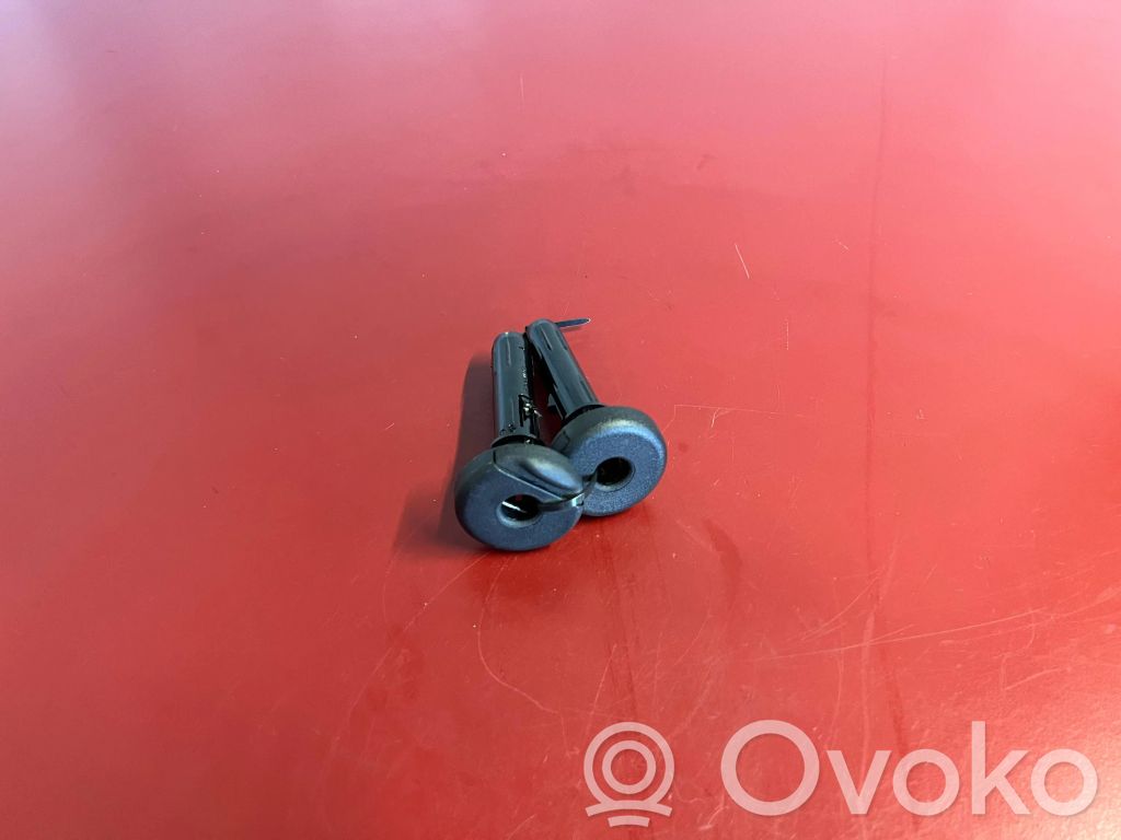Dodge Challenger Sitzverkleidung 