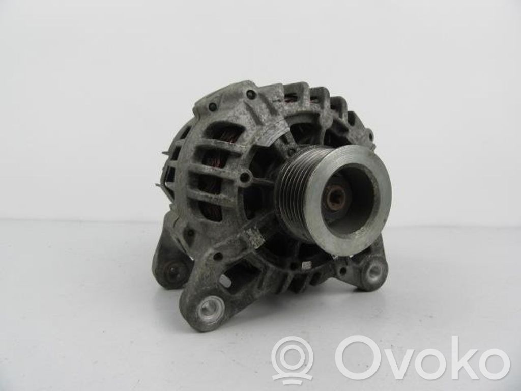 Renault Clio III Ģenerators 