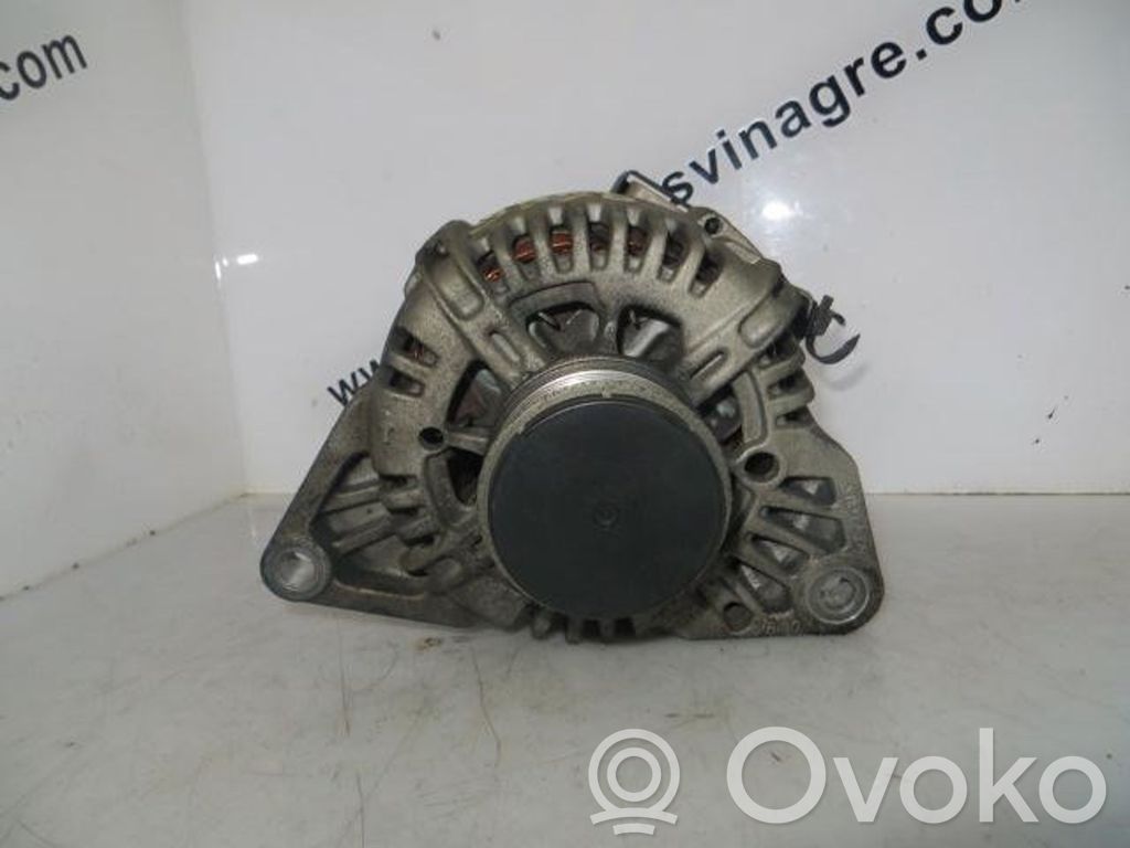 Alternador   373002A110,2655475