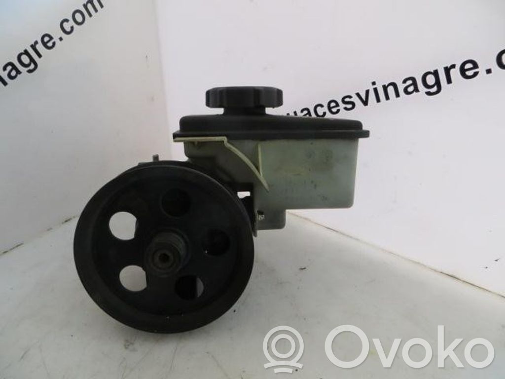 Ford Mondeo Mk III Ohjaustehostimen pumppu 
