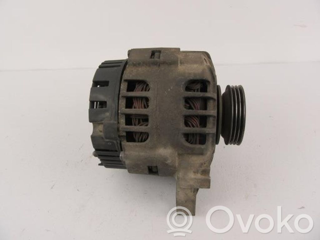 Renault Clio II Alternador 