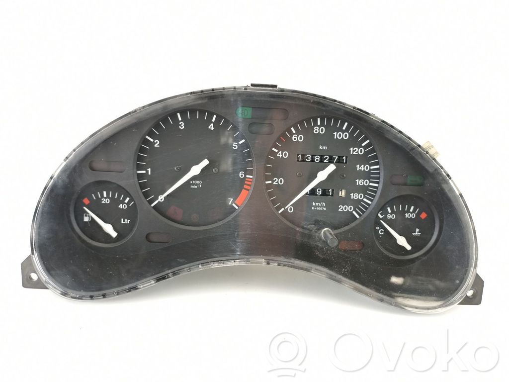 Opel Corsa B Speedometer (instrument cluster) 