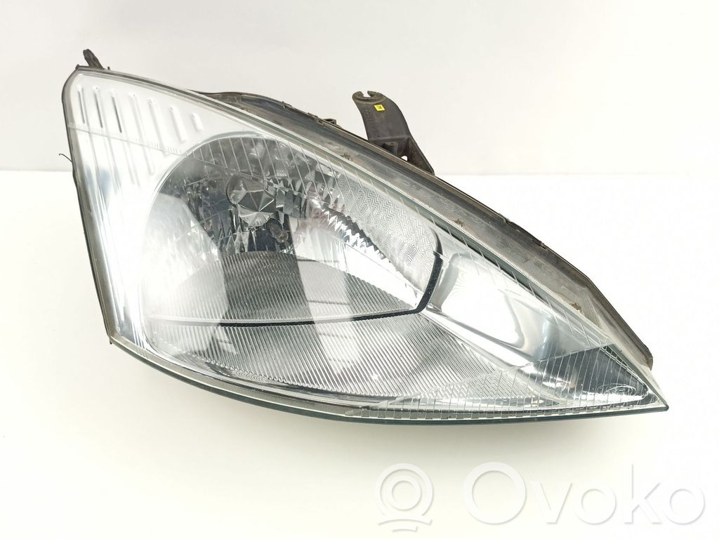 Ford Focus Headlight/headlamp 