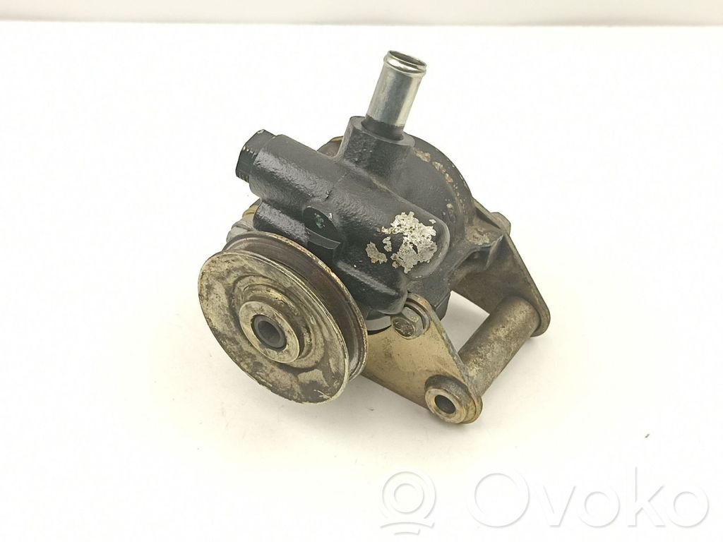 Peugeot 405 Power steering pump 