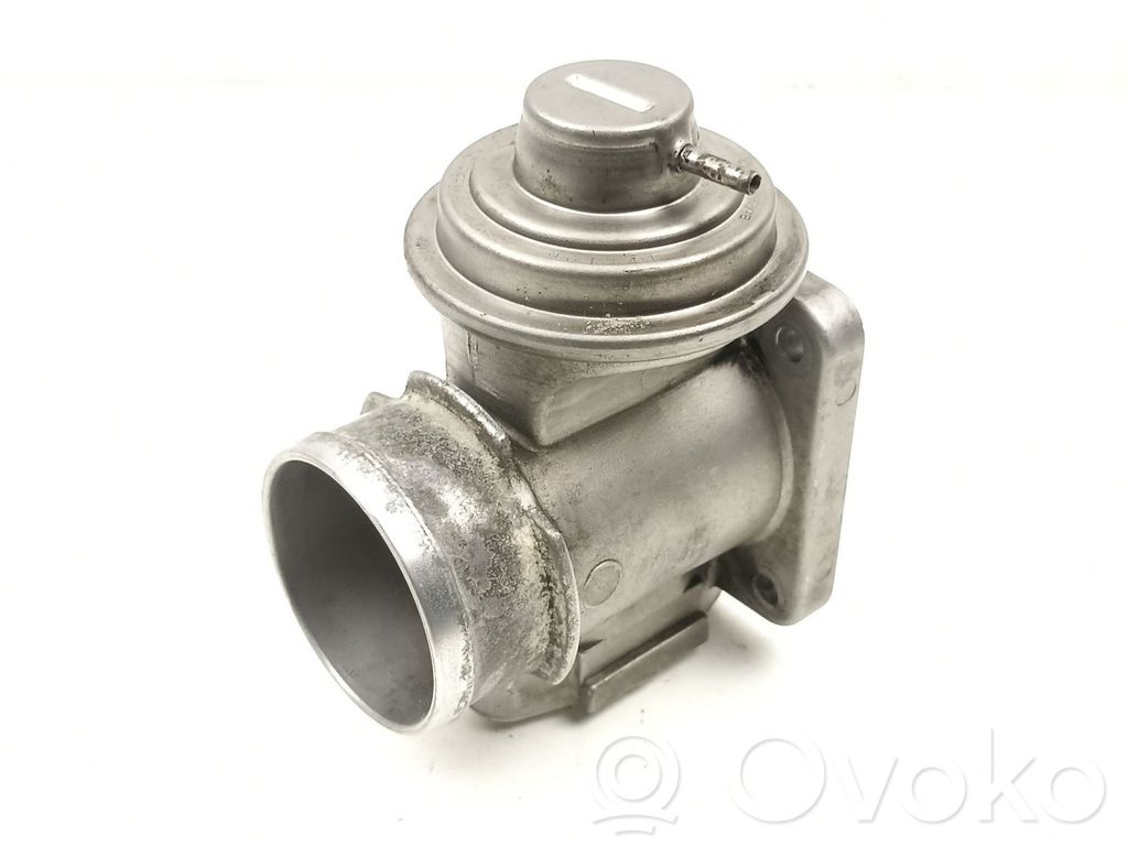 BMW 5 E39 EGR vožtuvas 