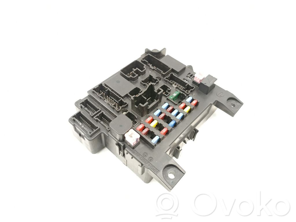 Módulo de fusible   8637A647,582F11F03
