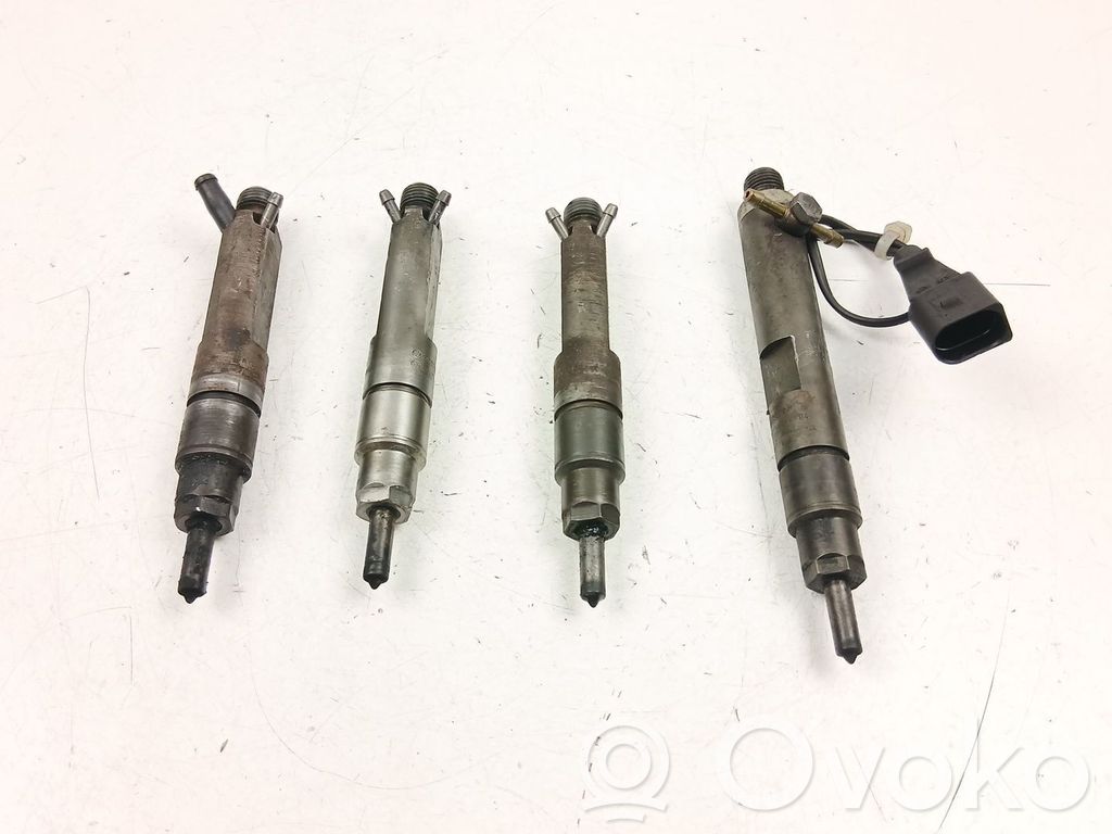 Seat Leon (1M) Inyector de combustible 