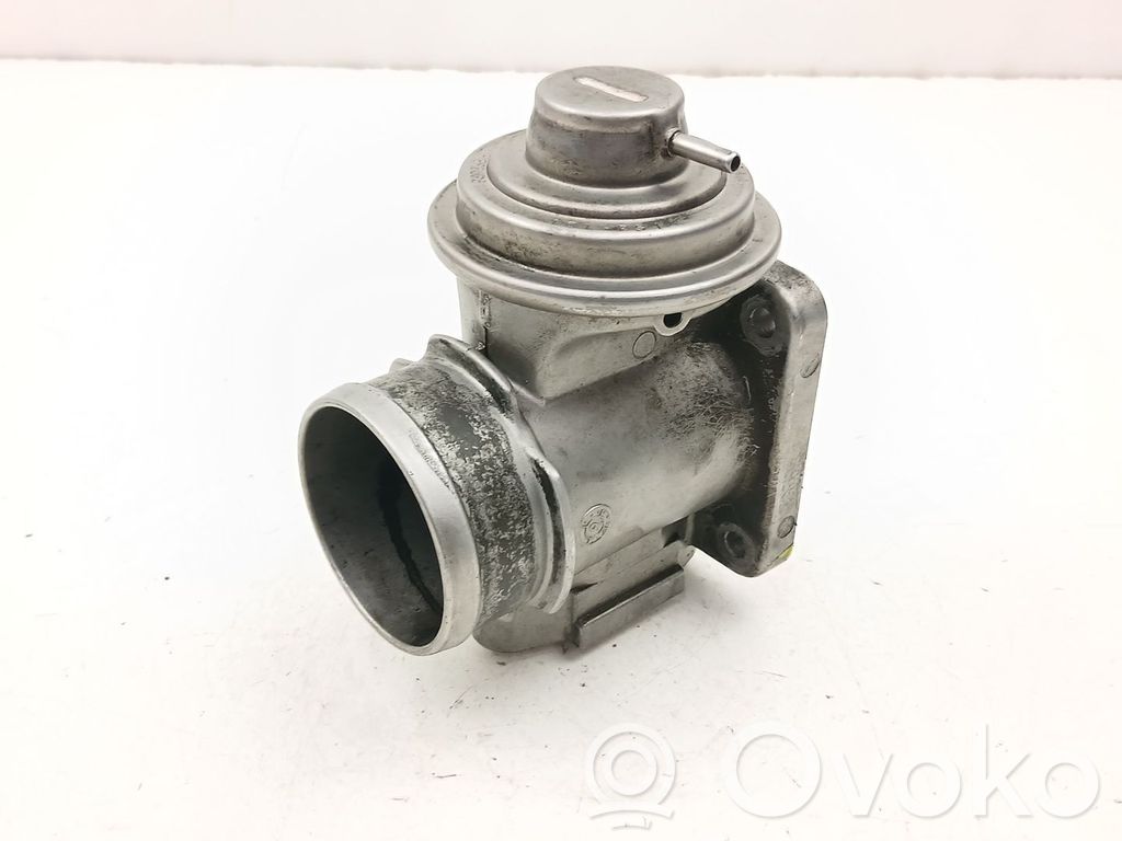 BMW 5 E39 EGR vožtuvas 