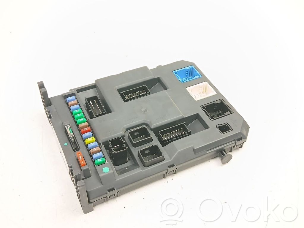 Fuse module   9664983480