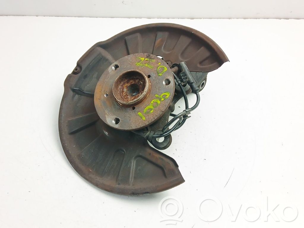 Smart ForTwo II Achsschenkel vorne 
