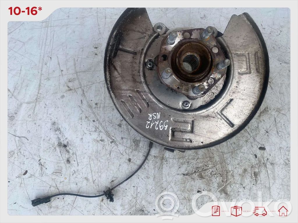 Rear wheel hub