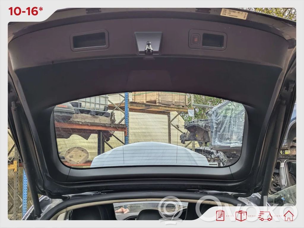 Tesla Model S Tailgate/boot lid cover trim 
