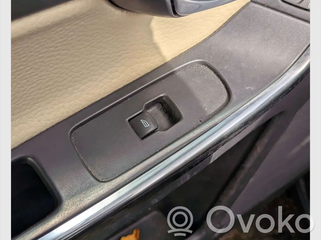 Volvo XC60 Electric window control switch 