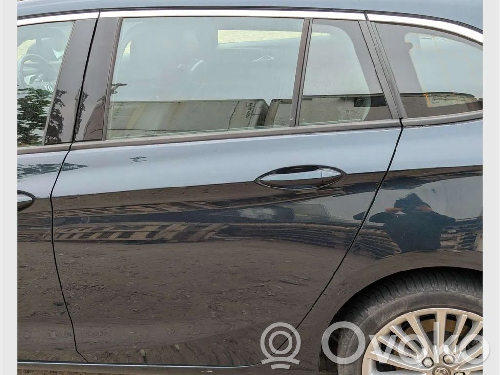 Opel Astra K Rear door 