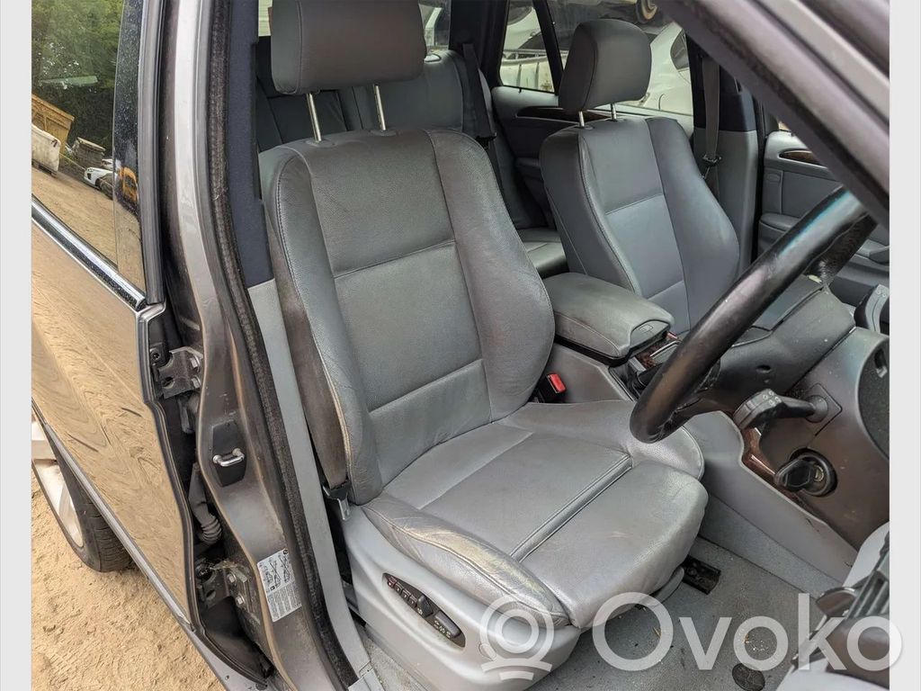 BMW X5 E53 Sėdynių / durų apdailų komplektas 