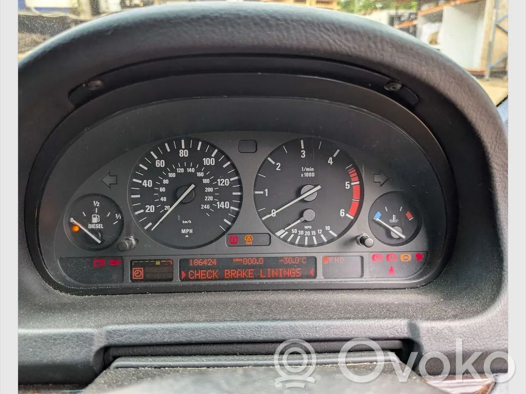 BMW X5 E53 Spidometras (prietaisų skydelis) 