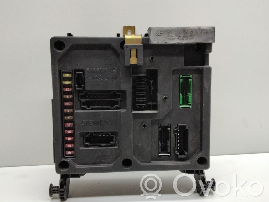 Volkswagen Sharan Fuse module 