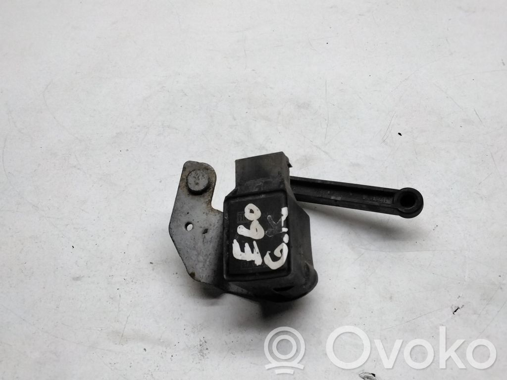Headlight/headlamp level sensor   1093697