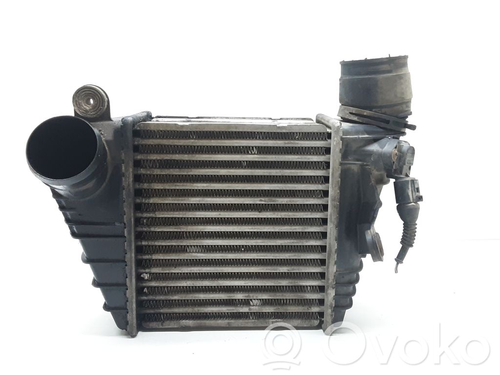 Skoda Octavia Mk1 (1U) Interkūlerio radiatorius 