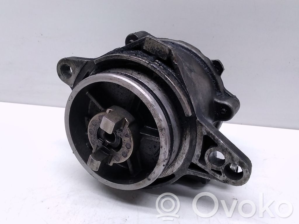 BMW 5 E39 Vacuum pump 